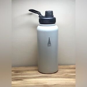 Nice Size 32 Oz ALPEX White Insulated Water Bottle